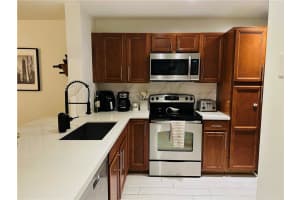 840 NW 47th St   840, Deerfield Beach, FL 33064 Sold 07/14/23