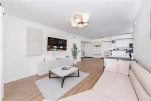 720 S Sapodilla Ave   513, West Palm Beach, FL 33401 Sold 10/12/23