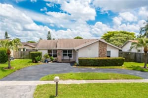 11710 NW 37th St, Sunrise, FL 33323 Sold 08/21/23