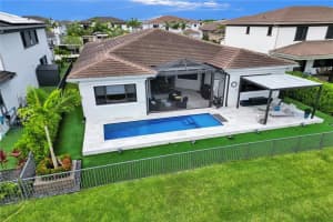 10515  S Lago Vista, Parkland, FL 33076 Sold 07/13/23