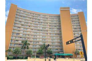 328 N Ocean Blvd   302, Pompano Beach, FL 33062 Sold 07/14/23