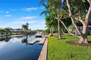 5260 NE 28th Ave, Fort Lauderdale, FL 33308 Sold 02/06/24