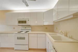 10110  Cedar Point Blvd   105, Boynton Beach, FL 33437 Sold 10/06/23