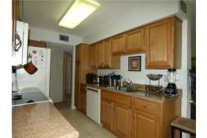 9200 NW 9 Pl   9200, Plantation, FL 33324 Sold 07/06/23