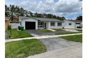 11371 NW 32nd Mnr, Sunrise, FL 33323 Sold 07/31/23