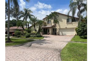 9456 NW 11th St, Plantation, FL 33322 Sold 08/04/23