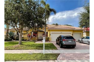 18581 SW 7 ST, Pembroke Pines, FL 33029 Sold 08/01/23