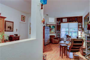 1050 NW 168th Ave, Pembroke Pines, FL 33028 Sold 07/31/23