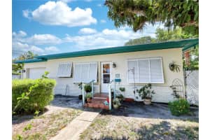 806 SW 8th Ter, Fort Lauderdale, FL 33315 Sold 09/26/23