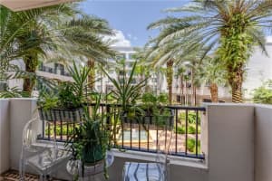 2421 NE 65th St   207, Fort Lauderdale, FL 33308 Sold 07/12/23