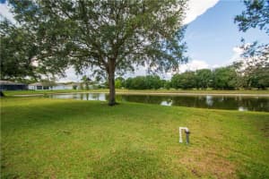 145 SW 36th Ct, Vero Beach, FL 32968 Sold 07/14/23