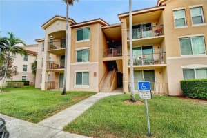 703 Villa Cir 703, Boynton Beach, FL 33435 Sold 11/21/23