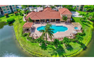 703 Villa Cir 703, Boynton Beach, FL 33435 Sold 11/21/23