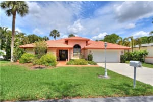 2727  Oak Tree Ln, Oakland Park, FL 33309 Sold 08/18/23