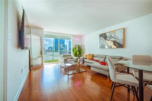 1200  Brickell Bay Dr   3007, Miami, FL 33131 Sold 07/06/23