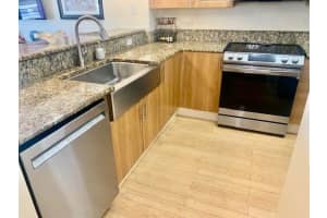 2633 NE 14th Ave   112, Wilton Manors, FL 33334 Sold 07/28/23