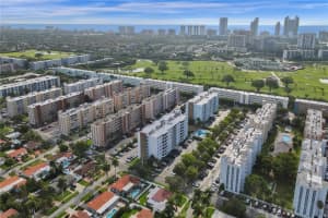 400 NE 12th Ave   406, Hallandale Beach, FL 33009 Sold 11/06/23