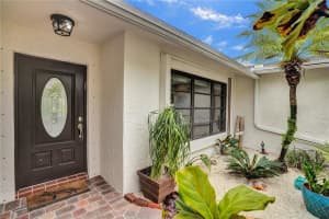 10405 NW 5th Ct, Plantation, FL 33324 Sold 09/07/23