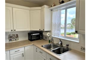 1050 SW 11th St   11, Hallandale Beach, FL 33009 Sold 05/02/24