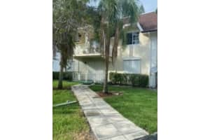 702 SE 2nd Ave   307, Deerfield Beach, FL 33441 Sold 10/25/23