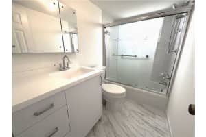 4270 NW 40th St   415, Lauderdale Lakes, FL 33319 Sold 08/24/23