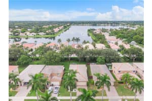3789  Woodfield Dr, Coconut Creek, FL 33073 Sold 07/31/23