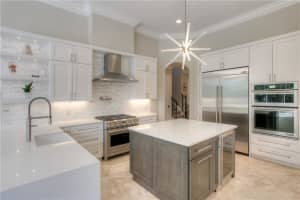 10291  Sweet Bay St, Plantation, FL 33324 Sold 09/28/23