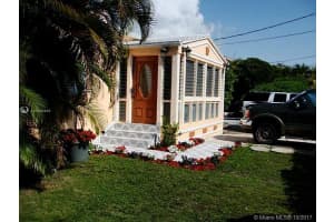 9324 Abbott Avenue, Surfside, FL 33154 - MLS#F10385321