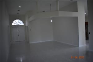 11510 SW 10th Ct, Pembroke Pines, FL 33025 Sold 08/21/23