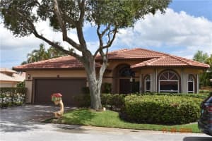 11510 SW 10th Ct, Pembroke Pines, FL 33025 Sold 08/21/23