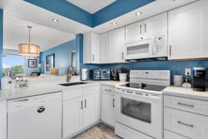 7640 NW 18th   407, Margate, FL 33063 Sold 10/26/23