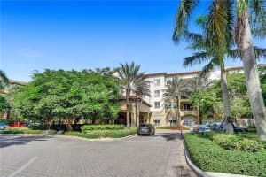 16102 Emerald Estates Dr, Weston, FL 33331, Sold 07/14/23