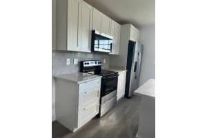 106  Mockingbird Ln   106, Delray Beach, FL 33445 Sold 09/14/23