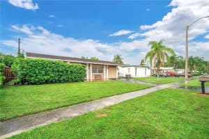 11721 NW 32nd Mnr, Sunrise, FL 33323 Sold 07/20/23