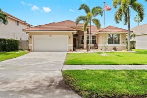 10664  Edinburgh St, Cooper City, FL 33026 Sold 07/20/23
