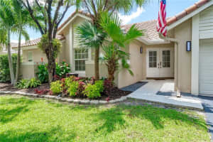 10420 NW 18th Dr, Plantation, FL 33322 Sold 08/11/23