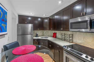 351 NE 19th Pl   101K, Wilton Manors, FL 33305 Sold 07/28/23