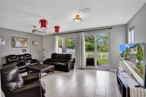 4826 NW 48th Ter, Tamarac, FL 33319 Sold 07/18/23