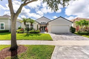 450  Carrington Dr, Weston, FL 33326 Sold 08/04/23
