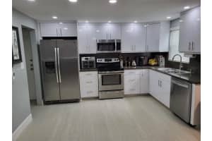 2771  Taft St   204, Hollywood, FL 33020 Sold 08/14/23