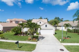 3041 SE Brierwood Pl, Stuart, FL 34997 Sold 09/28/23