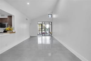 214  Lake Pointe Dr   212, Oakland Park, FL 33309 Sold 08/21/23