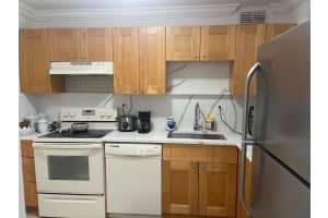 1061 NW 45th St 6, Deerfield Beach, FL 33064 Sold 10/29/24