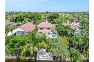 532 NW 38th Ave, Deerfield Beach, FL 33442 Sold 07/31/23