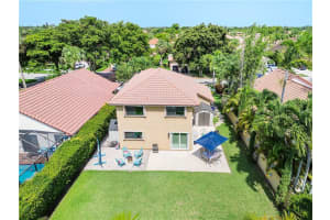 532 NW 38th Ave, Deerfield Beach, FL 33442 Sold 07/31/23