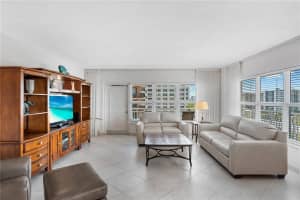 3850  Galt Ocean Dr   1006, Fort Lauderdale, FL 33308 Sold 05/08/24