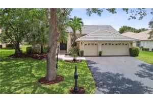 10001 NW 58th Ct, Parkland, FL 33076 Sold 08/01/23