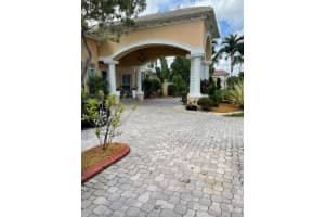 MLS# F10386322, Cooper City, Florida 33330