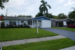 2001 NW 38 St, Oakland Park, FL 33309 Sold 10/11/23