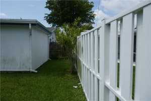 2001 NW 38 St, Oakland Park, FL 33309 Sold 10/11/23